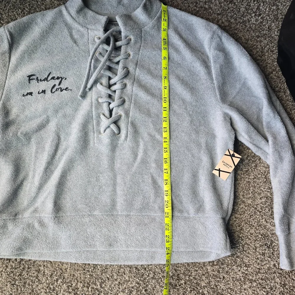 NWT REVOLVE Daydream Nation “Friday I'm in Love” Pullover Rain Cloud Grey Small - Picture 10 of 10